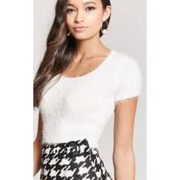 Forever 21 Fuzzy Crop Top Short Sleeve White Scoop Neck Sweater - Picture 1 of 5